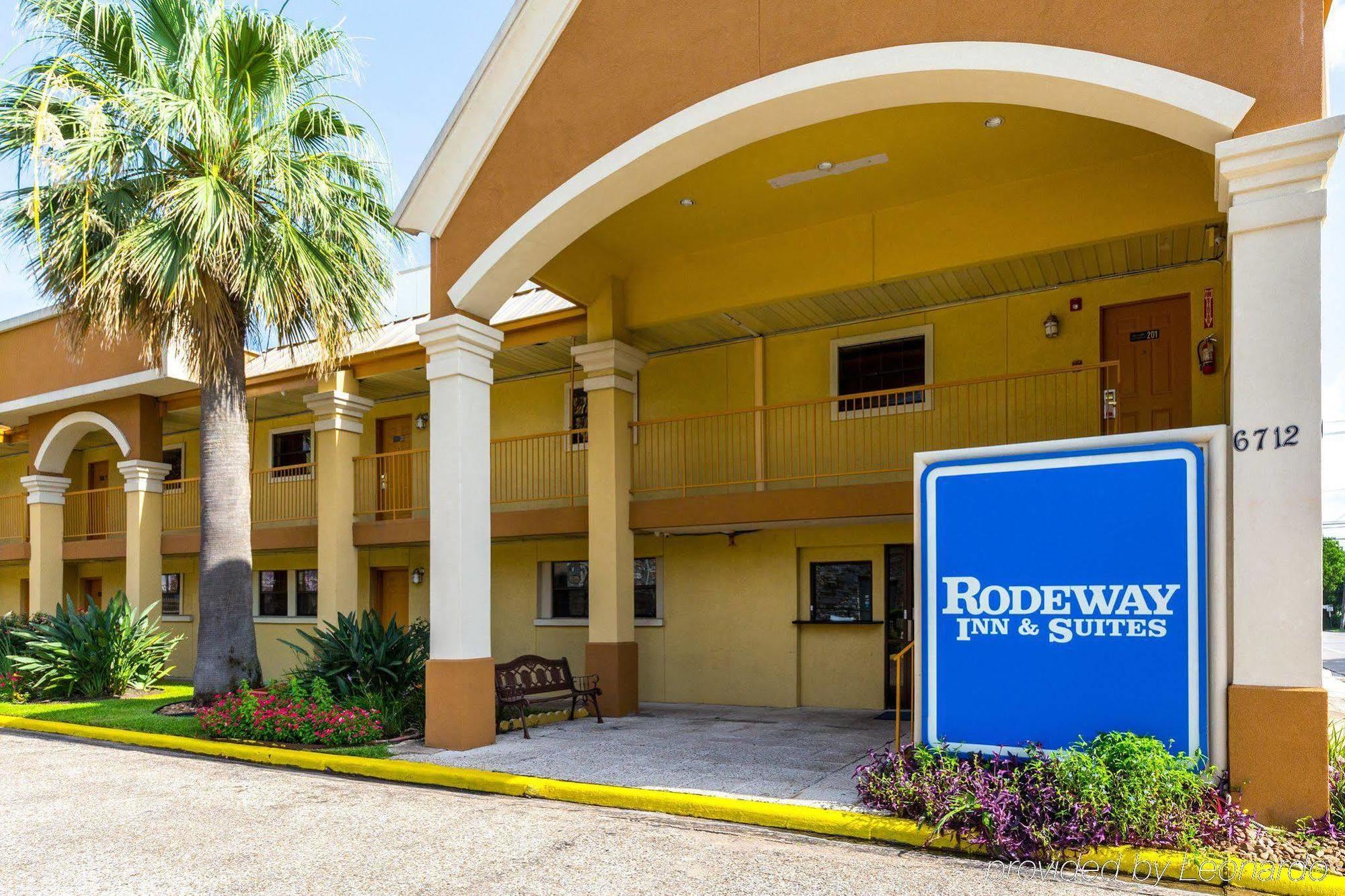 Rodeway Inn & Suites Houston Near Medical Center Bagian luar foto